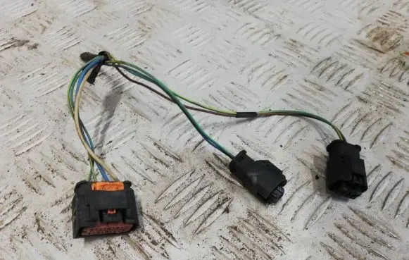 Citroen C3 Headlight/headlamp wiring loom/harness 