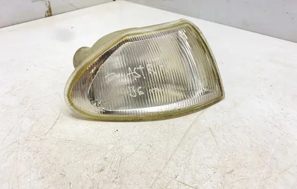 Opel Vectra A Front indicator light 33168B
