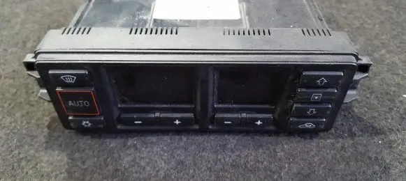 Audi A3 S3 8L Climate control unit 8l0820043b