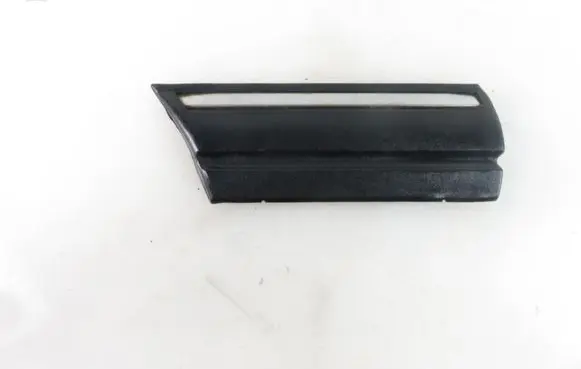 Opel Omega A Rear arch trim 90376167