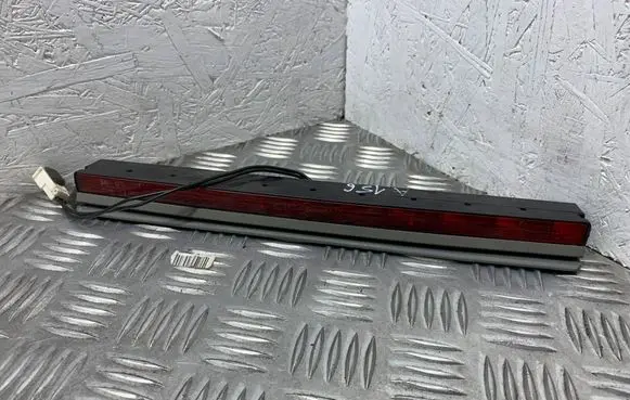 Alfa Romeo 156 Third/center stoplight e352713