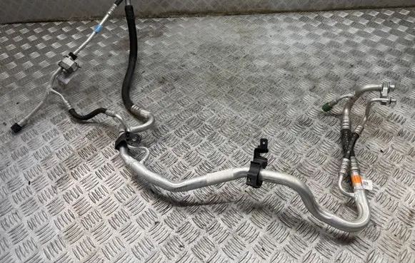 Ford Kuga II Air conditioning (A/C) pipe/hose GV6119E881PF