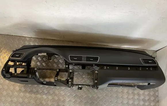 Volkswagen PASSAT B7 Dashboard 3C1857003 3AA880204B