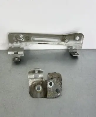 Audi Q7 4M Fender mounting bracket 4M0821432 4M0821168