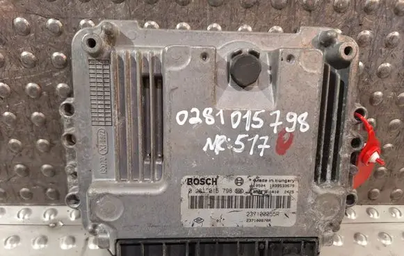 Renault Megane III Engine control unit/module S25081517 0281015798 237100055R