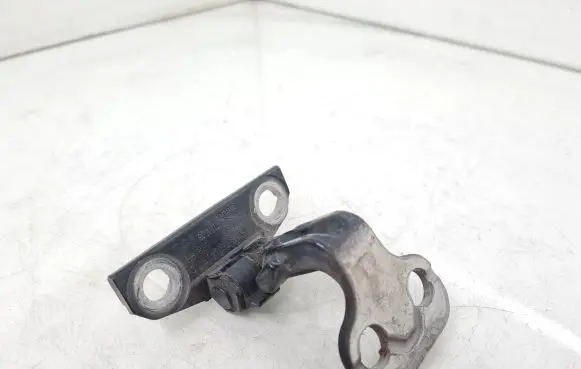 Jaguar XF X250 Front door upper hinge 8X23F228A66AC