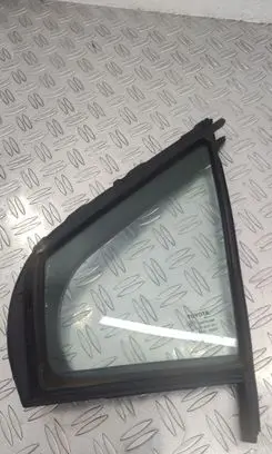 Toyota Yaris Front door vent window glass four-door 43R00097