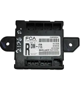 Jeep Grand Cherokee WL Door control unit/module P68203032AF 68203032AF