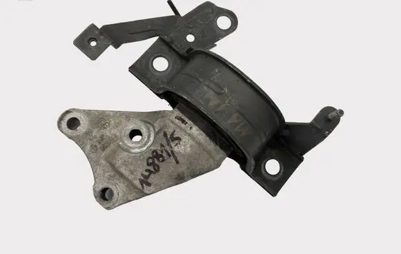 Lancia Musa Engine mount bracket 51757886 46845344