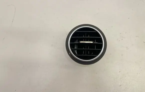 Audi A3 S3 A3 Sportback 8P Dashboard side air vent grill/cover trim 8P0820901A