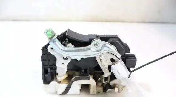 Mitsubishi Outlander Rear door lock