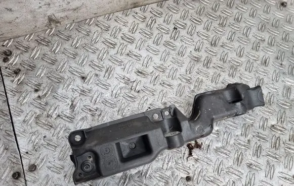 Renault Scenic III - Grand scenic III Front bumper mounting bracket 631230010R