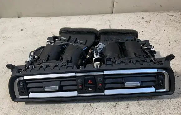 BMW 7 F01 F02 F03 F04 Dash center air vent grill 9115860
