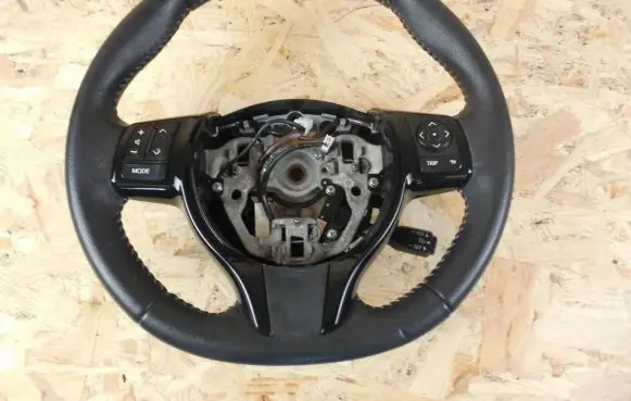 Toyota Yaris Steering wheel 45100OD49024 451000D49024 451000D490