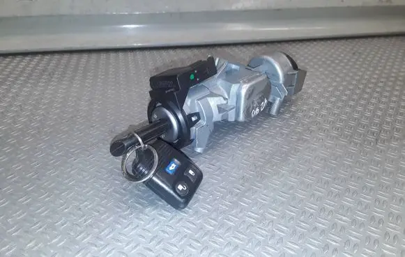 Ford Mondeo MK IV Ignition lock 3M513F880AD