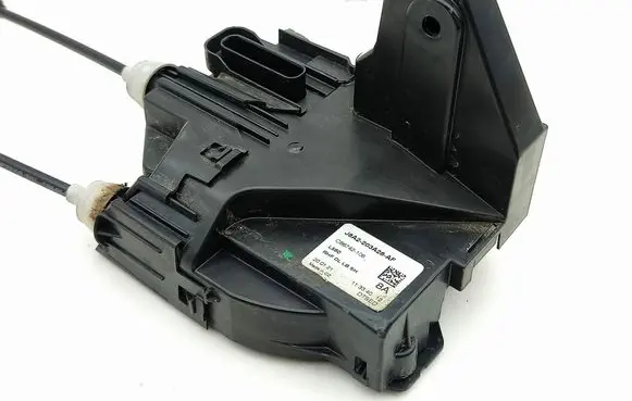 Land Rover Range Rover Velar Front door lock A048315