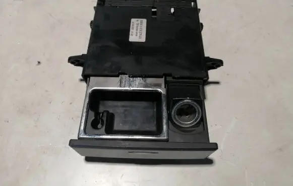 Ashtray (front)