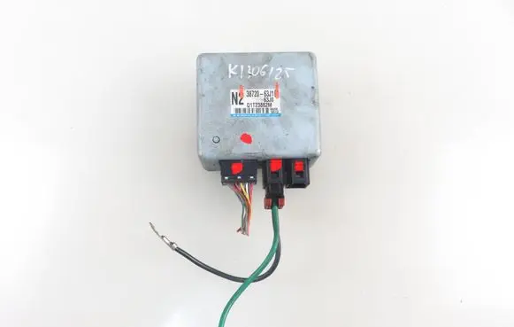 Suzuki Swift I Power steering control unit/module 3872063J1