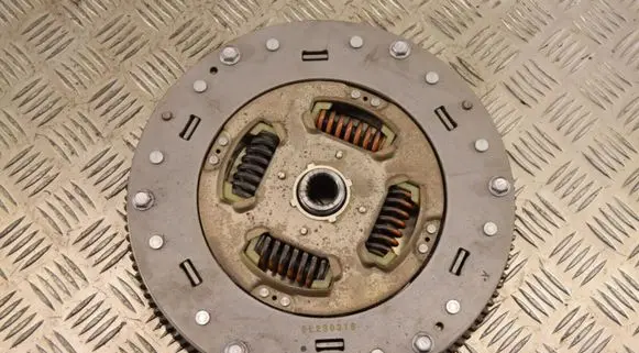 Lexus RX 330 - 350 - 400H Flywheel 5L230318