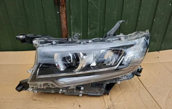 Toyota Land Cruiser (J150) Headlight/headlamp