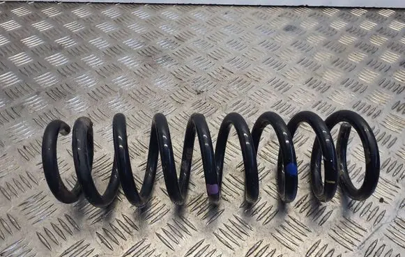 Hyundai i40 Rear coil spring