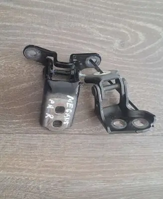 Renault Megane E-Tech Front door hinges set 9307R1