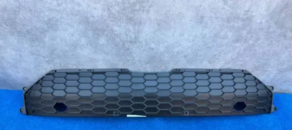 Audi R8 4S Front grill 4S0853037E