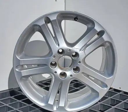 Mercedes-Benz E W211 R17 alloy rim 2114013602MERC 2114013602 A2114013602