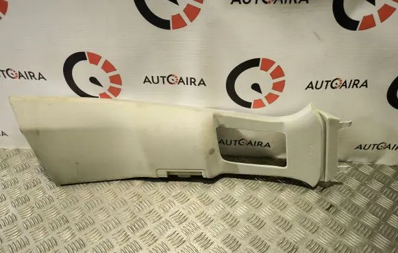 (B) pillar trim (top)