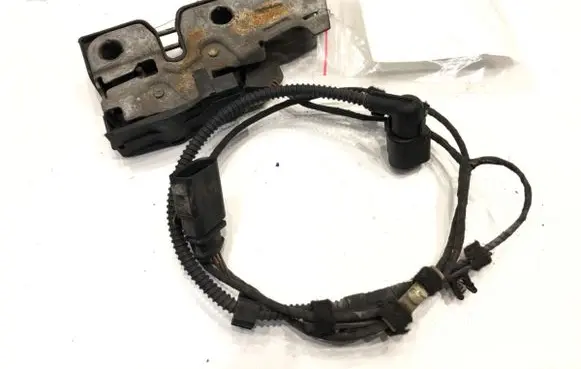 Volkswagen PASSAT B7 Engine bonnet/hood lock/catch