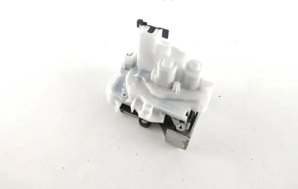 Opel Combo D Front door lock 151692570