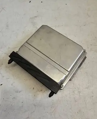 Volvo S80 Engine control unit/module 09470429B