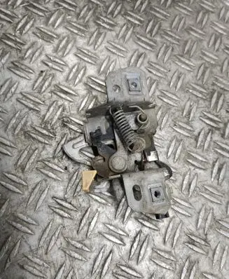 Volvo V50 Loading door lock 