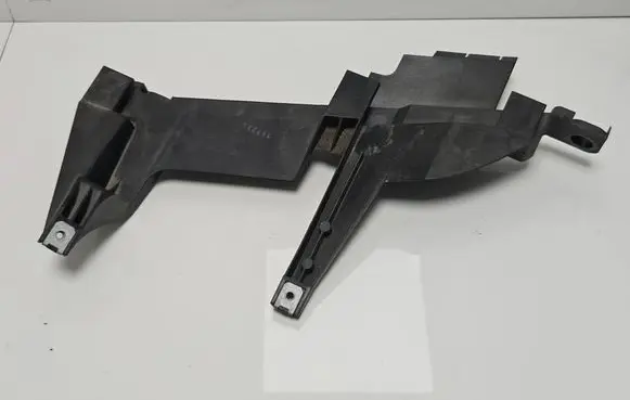 BMW X3 E83 Headlight/headlamp mounting bracket 1301073024