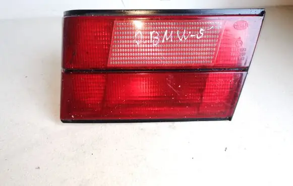 BMW 5 E34 Tailgate rear/tail lights 8769R23
