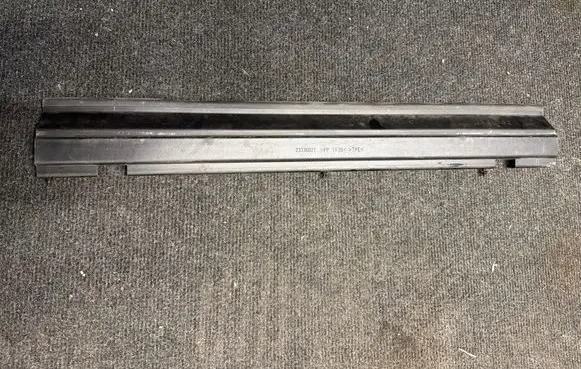 Chevrolet Camaro Intercooler air guide/duct channel 23336027