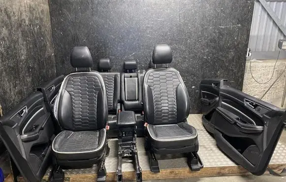 Ford Edge II Seat set 