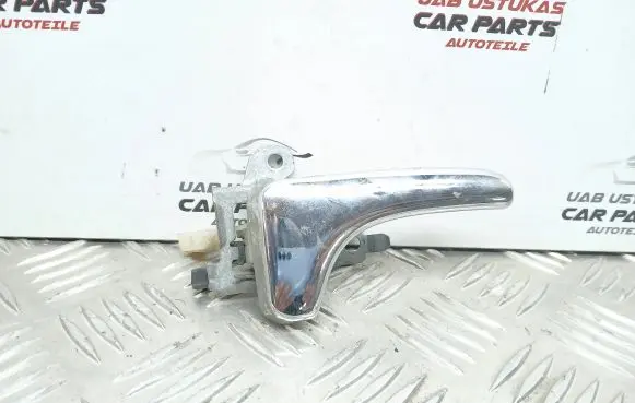 Volvo S40, V40 Front door interior handle
