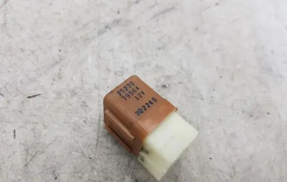 Nissan X-Trail T30 Other relay 2523079964 30224B