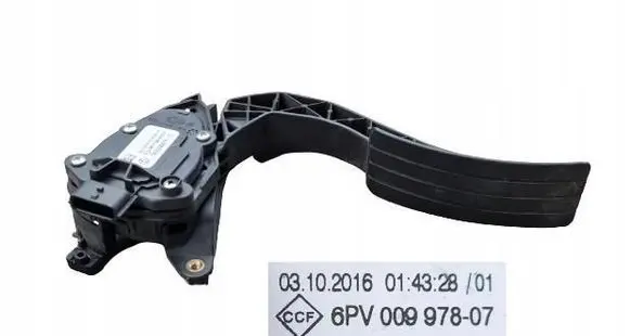 Renault Captur Accelerator throttle pedal 180029347RD