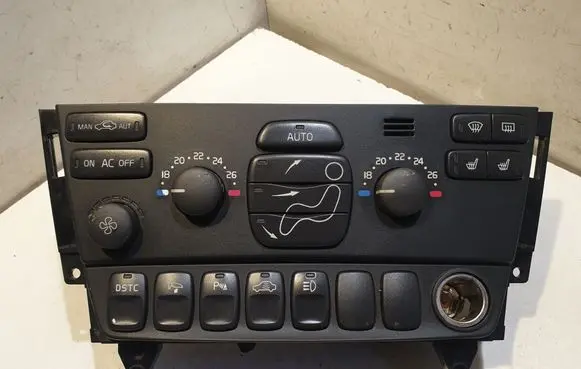 Volvo XC70 Climate control unit 30746022 06W05E06