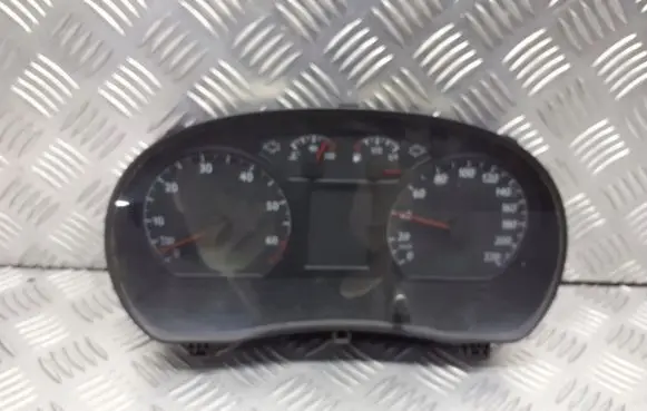 Volkswagen Polo IV 9N3 Speedometer (instrument cluster) 6Q0920800