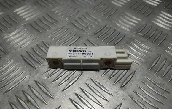 Volvo XC90 Airbag deployment crash/impact sensor 8651755 140304 005492