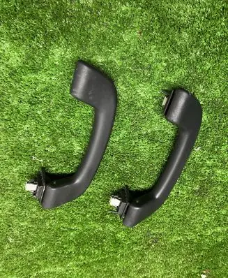 BMW X5 G05 A set of handles for the ceiling 94525228