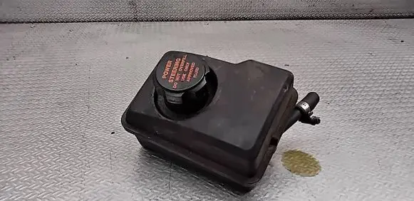 Volvo XC90 Power steering fluid tank/reservoir 8671269