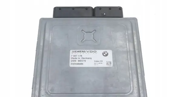 BMW 5 E60 E61 Engine control unit/module 7567178