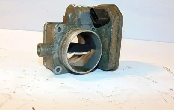 Skoda Fabia Mk1 (6Y) Throttle valve 038128063J