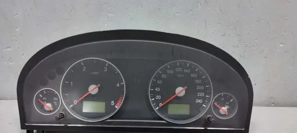 Ford Mondeo Mk III Speedometer (instrument cluster) 3S7T10849JC