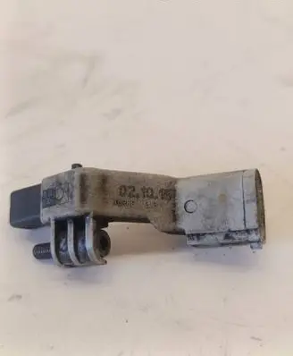 Volkswagen Golf VI Crankshaft position sensor 03C906433E