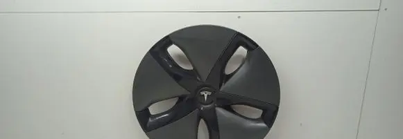 Tesla Model 3 R20 wheel hub/cap/trim 1044231B